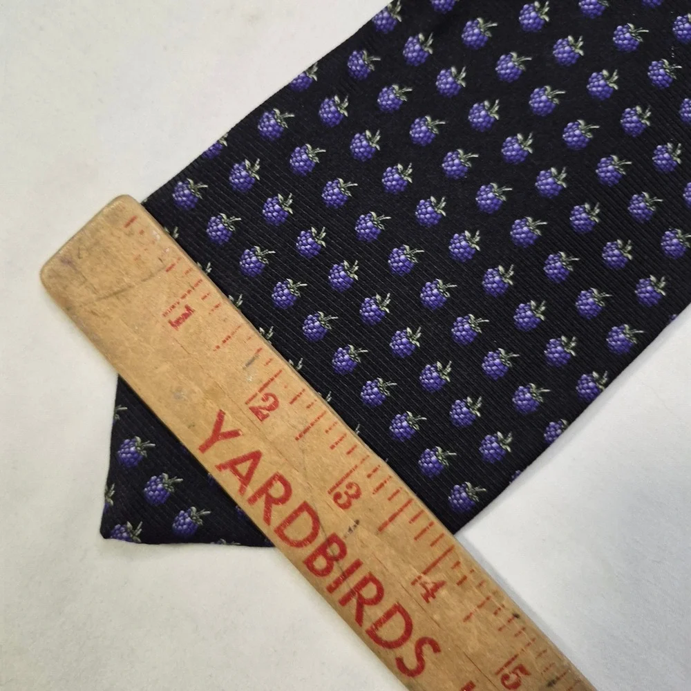 Brooks Brothers Basics‎ Repp Tie Mens Black Purple Blackberry Foulard Silk USA